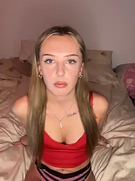 Snapshot of Maria-Becker chatting on 11.25.25 Maria-Becker online show from 11.25.25