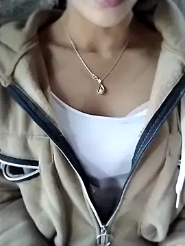 Snapshot of hoami-hot chatting on 11.30.25 hoami-hot online show from 11.30.25