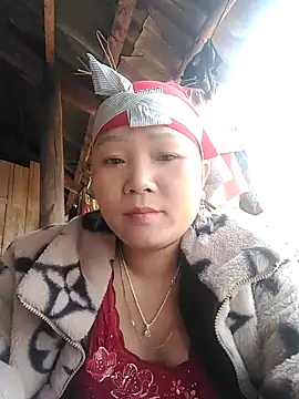 Snapshot of hoami-hot chatting on 12.02.25 hoami-hot online show from 12.02.25