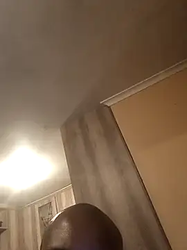 Snapshot of LetMeMakeItCum chatting on 11.14.25 LetMeMakeItCum online show from 11.14.25