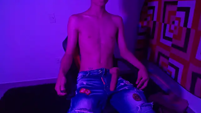 Snapshot of Andre_81q chatting on 11.20.25 Andre 81q online show from 11.20.25