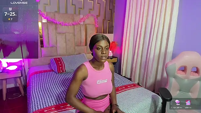 Snapshot of anisha_zambrano chatting on 11.18.25 anisha zambrano online show from 11.18.25