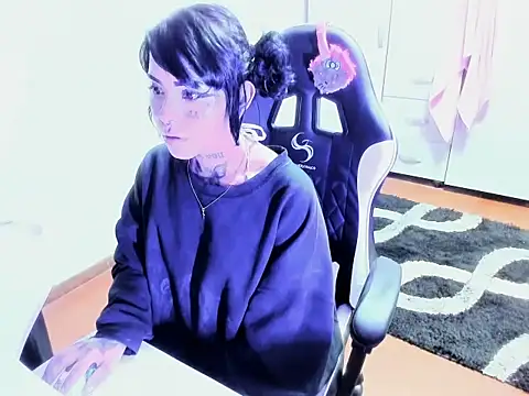 Zombitch online show from 11.25.25