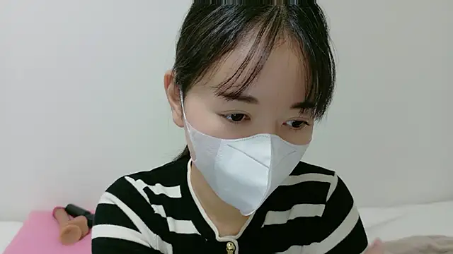 Snapshot of _sa_ra_ chatting on 12.04.25 sa ra online show from 12.04.25