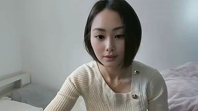 Snapshot of mio-japan chatting on 11.30.25 mio-japan online show from 11.30.25