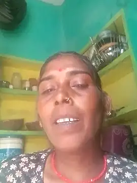 Snapshot of Xx_savita chatting on 11.20.25 Xx savita online show from 11.20.25