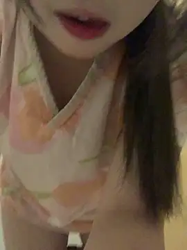 Snapshot of kunkun-2136 chatting on 11.20.25 kunkun-2136 online show from 11.20.25