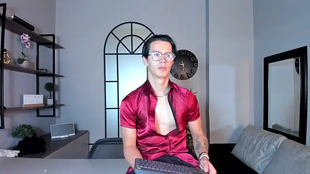 Snapshot of Brandon_starkk chatting on 11.17.25 Brandon starkk online show from 11.17.25