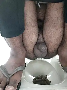 Snapshot of Horny_fun_vers chatting on 12.01.25 Horny fun vers online show from 12.01.25