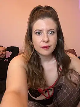 Snapshot of kellyvenous chatting on 12.04.25 kellyvenous online show from 12.04.25