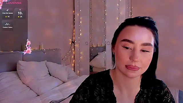 Lia May online show from 12.05.25