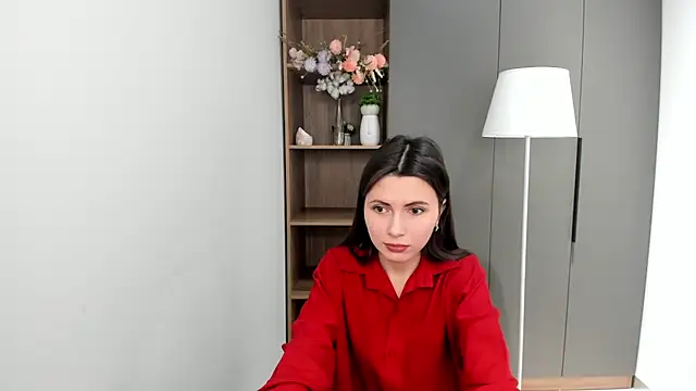 Snapshot of LibbyLedec chatting on 11.20.25 LibbyLedec online show from 11.20.25