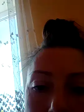 Snapshot of NataaSharm chatting on 11.19.25 NataaSharm online show from 11.19.25