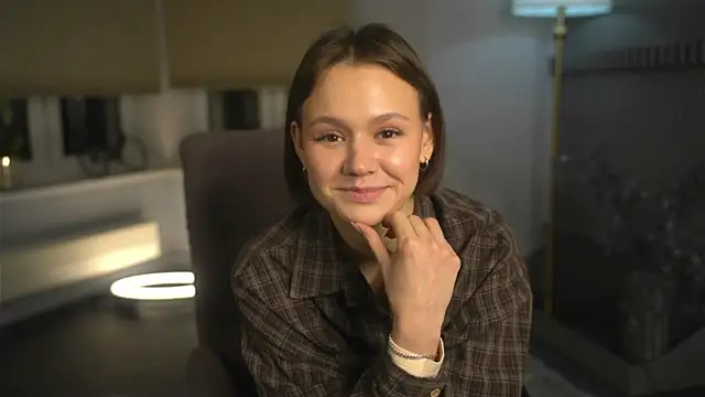 DeliaBernon online show from 11.18.25