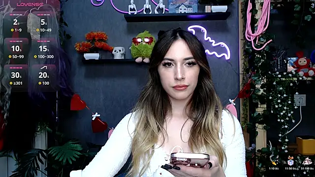 Snapshot of AnaFiks chatting on 11.19.25 AnaFiks online show from 11.19.25