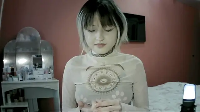 SkylaPorter online show from 12.03.25