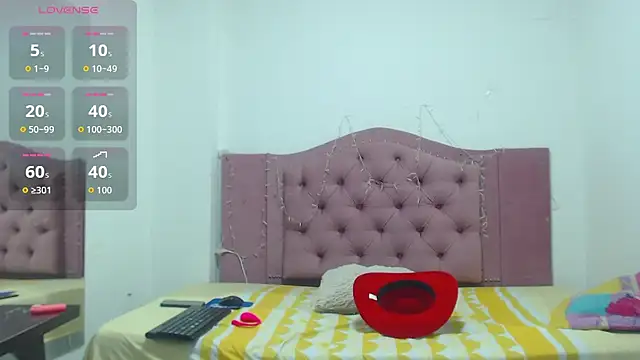 Snapshot of NoahJhonson69 chatting on 11.29.25 NoahJhonson69 online show from 11.29.25