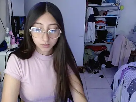 Nanylux online show from 12.01.25