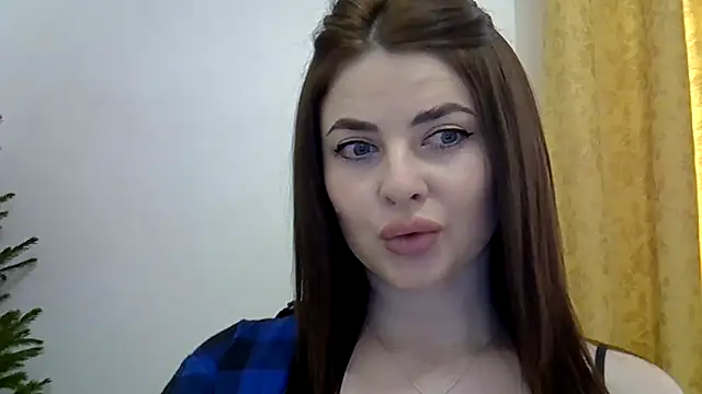 Snapshot of Darkroseq chatting on 11.30.25 Darkroseq online show from 11.30.25