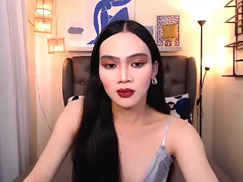 Snapshot of SluttyAmalia chatting on 11.22.25 SluttyAmalia online show from 11.22.25