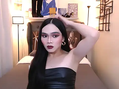 Snapshot of SluttyAmalia chatting on 11.28.25 SluttyAmalia online show from 11.28.25