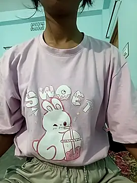 Snapshot of Purnima_18 chatting on 11.23.25 Purnima 18 online show from 11.23.25