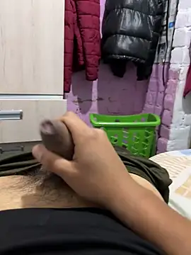 Snapshot of Miguelitoo2004 chatting on 11.19.25 Miguelitoo2004 online show from 11.19.25