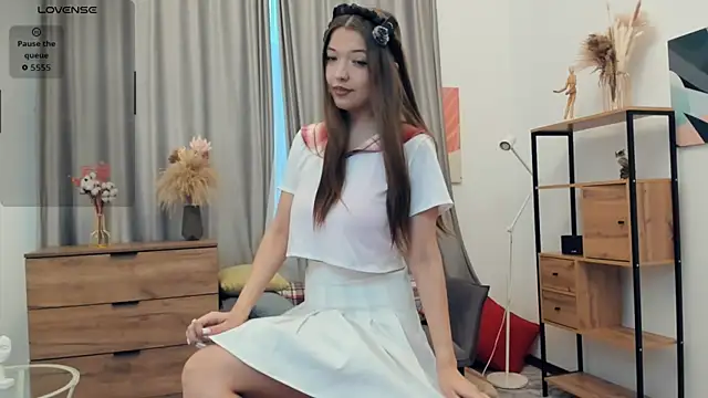 Snapshot of SalliePrutt chatting on 12.04.25 SalliePrutt online show from 12.04.25