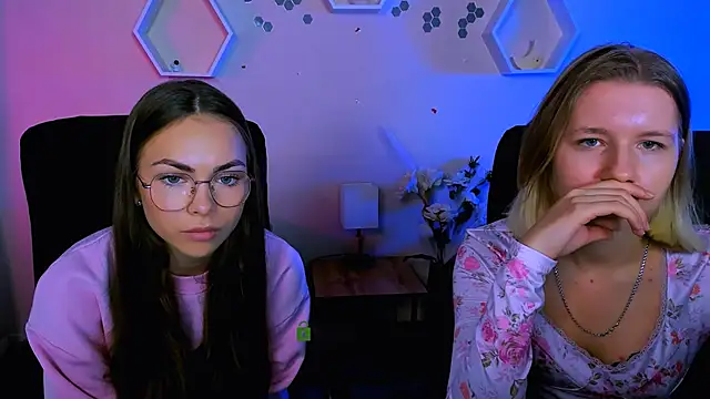 Snapshot of misa_angel chatting on 11.23.25 misa angel online show from 11.23.25