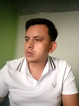 Snapshot of art-e9-2 chatting on 11.20.25 art-e9-2 online show from 11.20.25