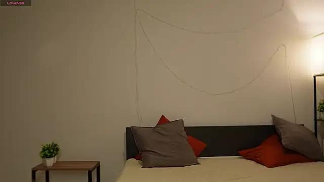 Angelic Lynn online show from 12.01.25