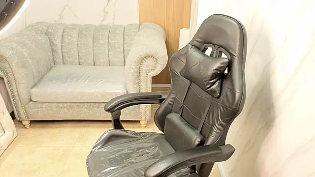 Snapshot of violeta_tf chatting on 12.03.25 violeta tf online show from 12.03.25