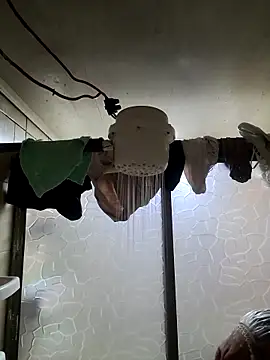 Snapshot of Venus_22 chatting on 11.29.25 Venus 22 online show from 11.29.25