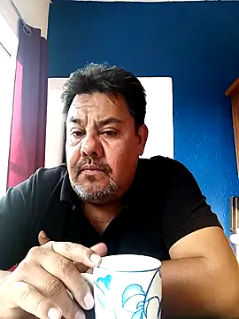 Snapshot of AlexCancun chatting on 12.02.25 AlexCancun online show from 12.02.25