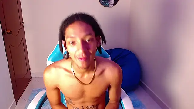 Snapshot of smith_66jr chatting on 11.28.25 smith 66jr online show from 11.28.25