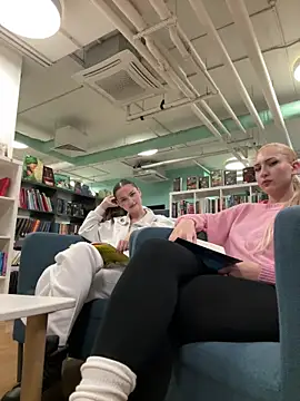 BimboTwiins online show from 11.21.25