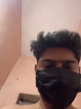 Snapshot of hardboydick2000 chatting on 11.25.25 hardboydick2000 online show from 11.25.25