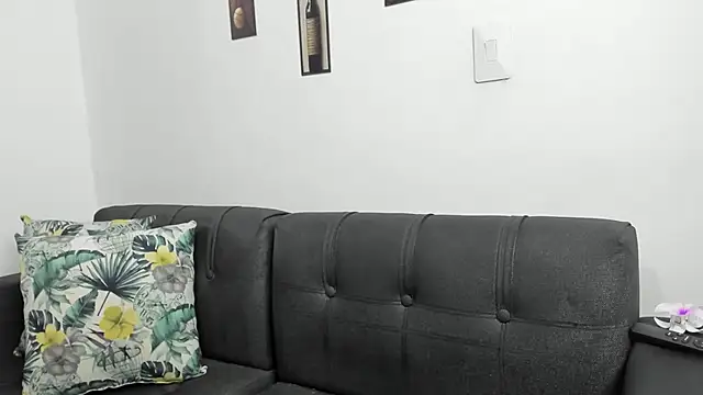 Violeta Gracee online show from 11.24.25