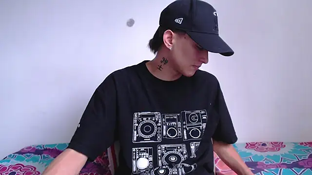 Snapshot of Darsel_night chatting on 12.03.25 Darsel night online show from 12.03.25