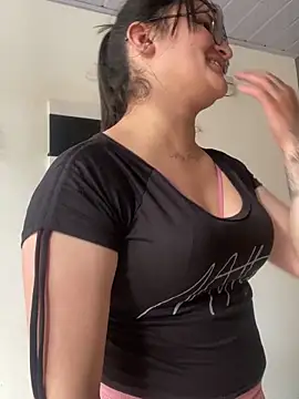 Samantha VF online show from 12.04.25