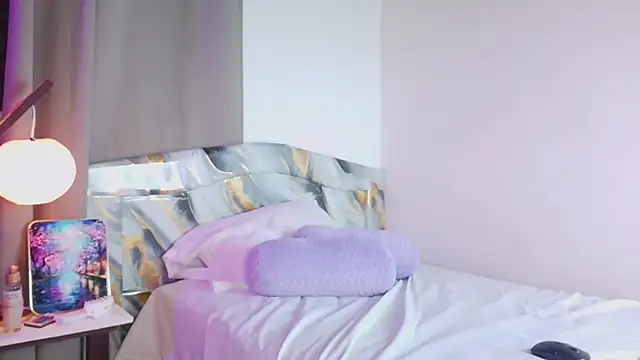 EmmaDembers online show from 12.02.25