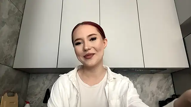 DaphineMckoy online show from 11.25.25