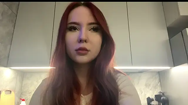 DaphineMckoy online show from 12.04.25