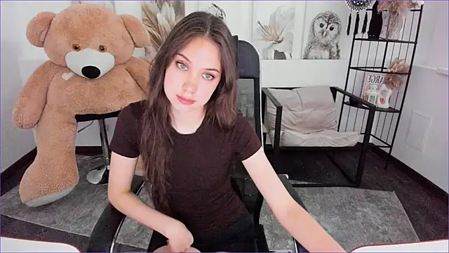 Snapshot of BlossomVesper chatting on 12.05.25 BlossomVesper online show from 12.05.25