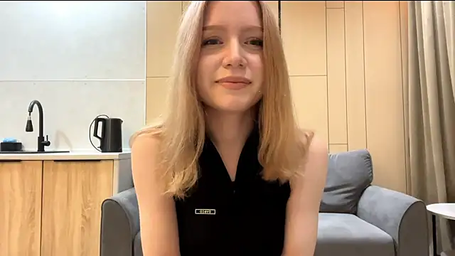 Snapshot of Alice_meow15 chatting on 11.26.25 Alice meow15 online show from 11.26.25