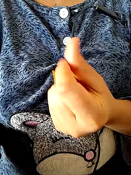 yasmine x online show from 12.02.25