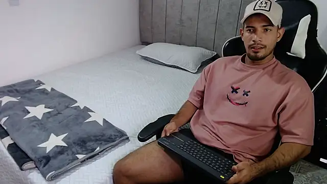 Snapshot of miller_cuper chatting on 11.27.25 miller cuper online show from 11.27.25