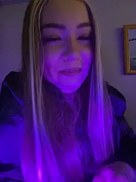 Snapshot of JasminInk chatting on 11.30.25 JasminInk online show from 11.30.25