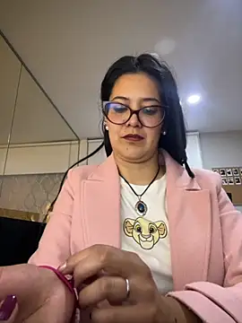 TAMARALEWISMD online show from 12.05.25