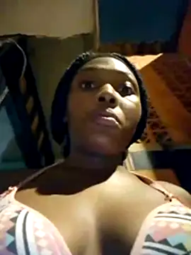 Snapshot of KiaracCastilo chatting on 12.02.25 KiaracCastilo online show from 12.02.25